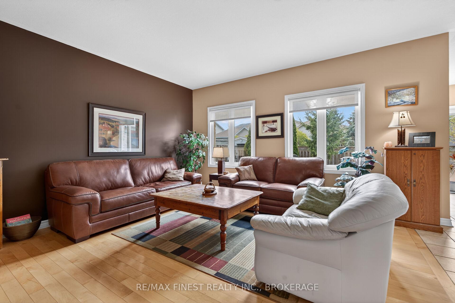 Photo 12 of 417 Mccallum Street, Kingston, Kingston East (Incl Barret Crt) — HOMEH