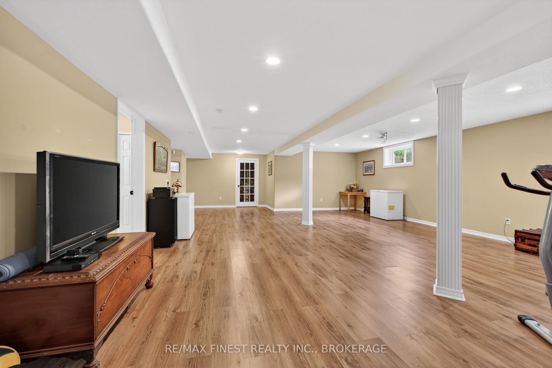 Photo 37 of 417 Mccallum Street, Kingston, Kingston East (Incl Barret Crt) — HOMEH