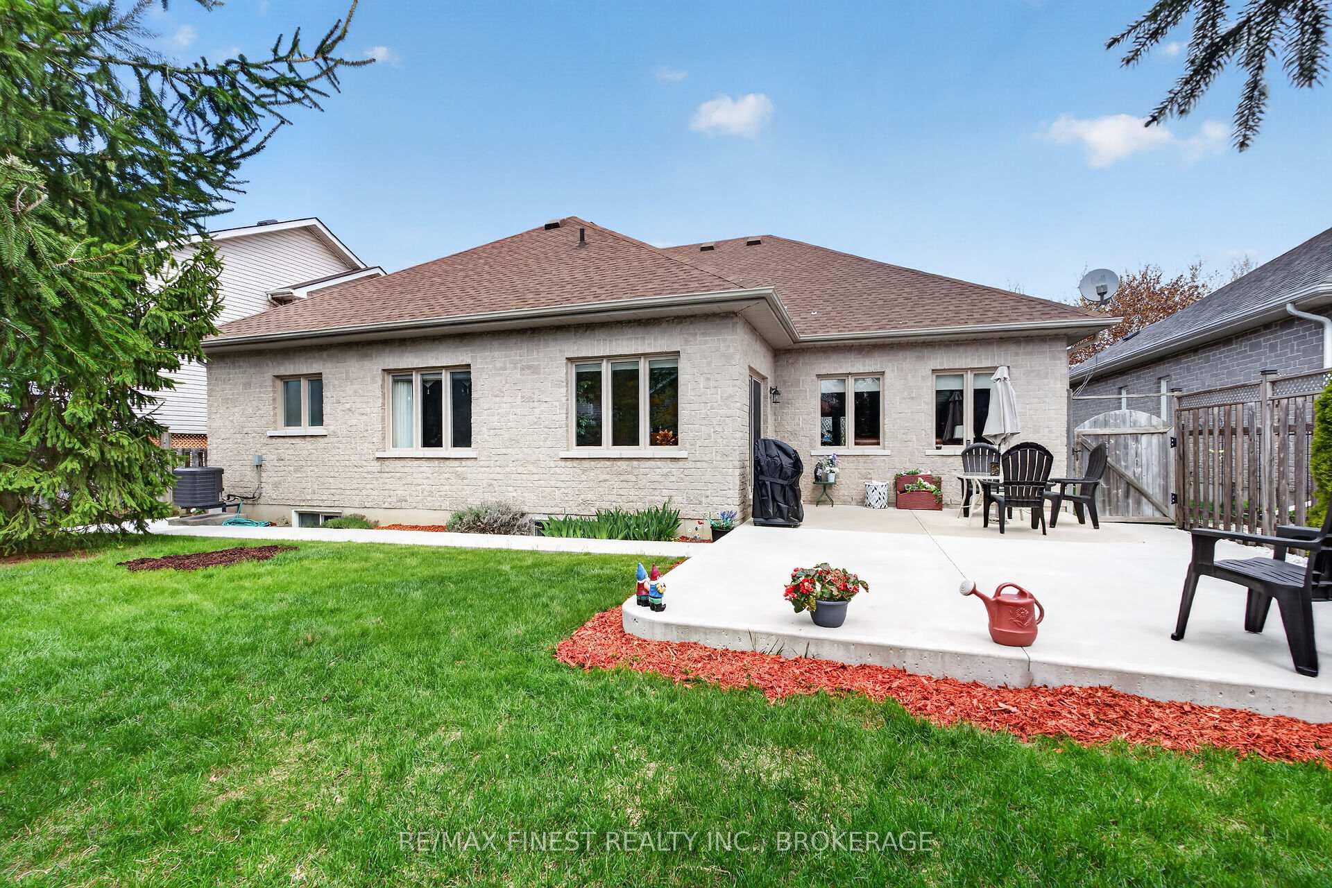 Photo 45 of 417 Mccallum Street, Kingston, Kingston East (Incl Barret Crt) — HOMEH