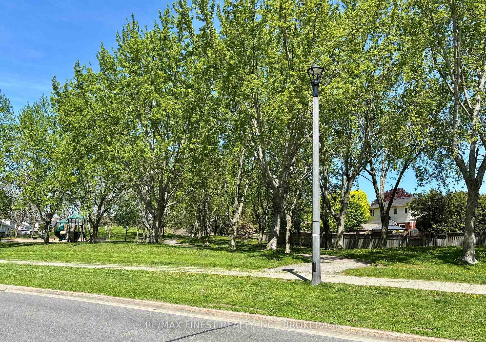 Photo 49 of 417 Mccallum Street, Kingston, Kingston East (Incl Barret Crt) — HOMEH