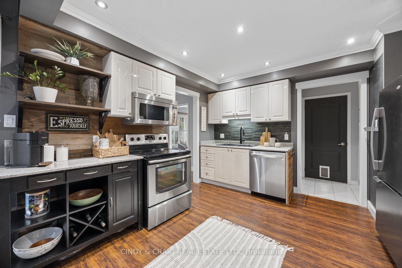 Photo 8 of 69 Kintyre Street, Clarington, Courtice — HOMEH