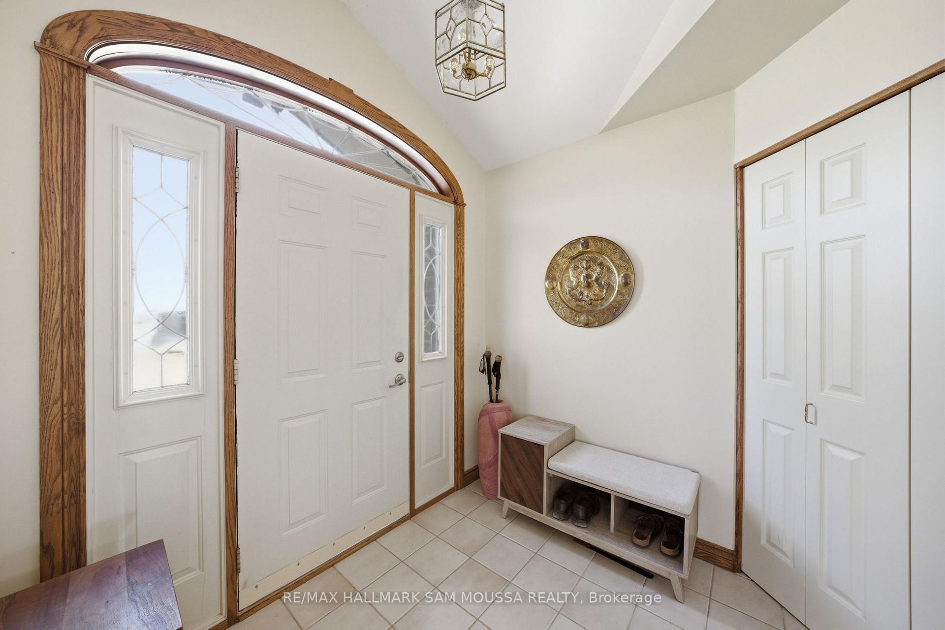 Photo 5 of 122 Colonel Nicholson Lane, Ottawa, Constance Bay — HOMEH