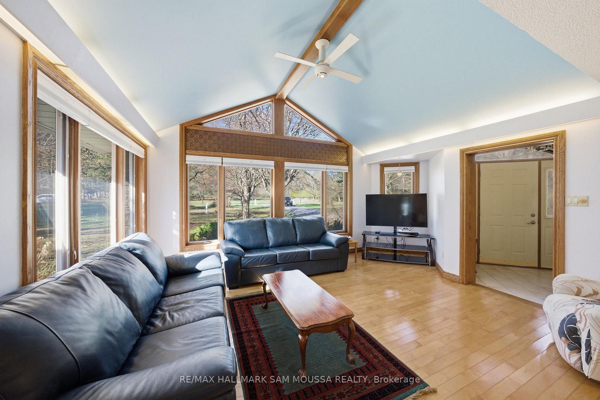 Photo 6 of 122 Colonel Nicholson Lane, Ottawa, Constance Bay — HOMEH