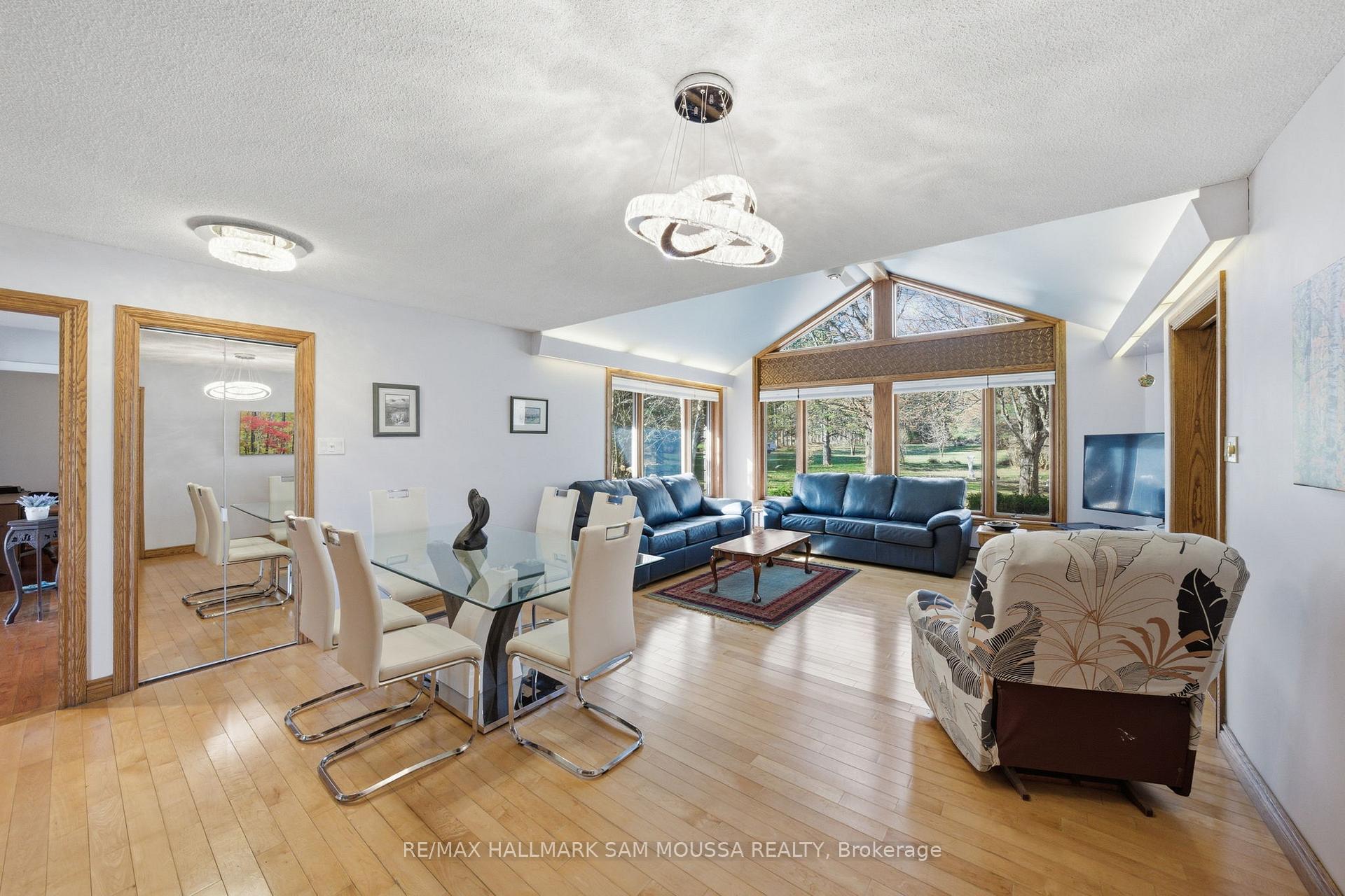 Photo 9 of 122 Colonel Nicholson Lane, Ottawa, Constance Bay — HOMEH