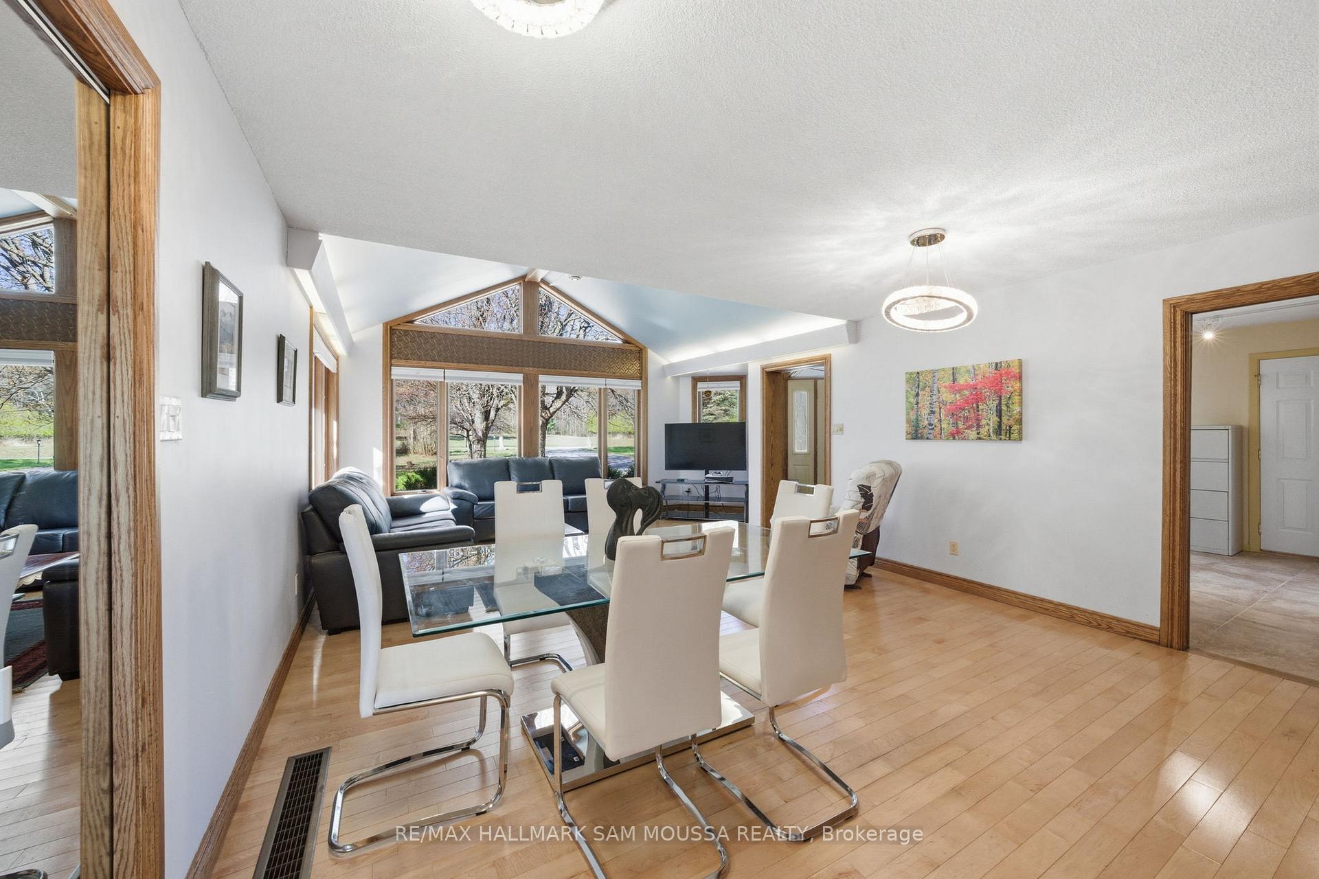 Photo 10 of 122 Colonel Nicholson Lane, Ottawa, Constance Bay — HOMEH