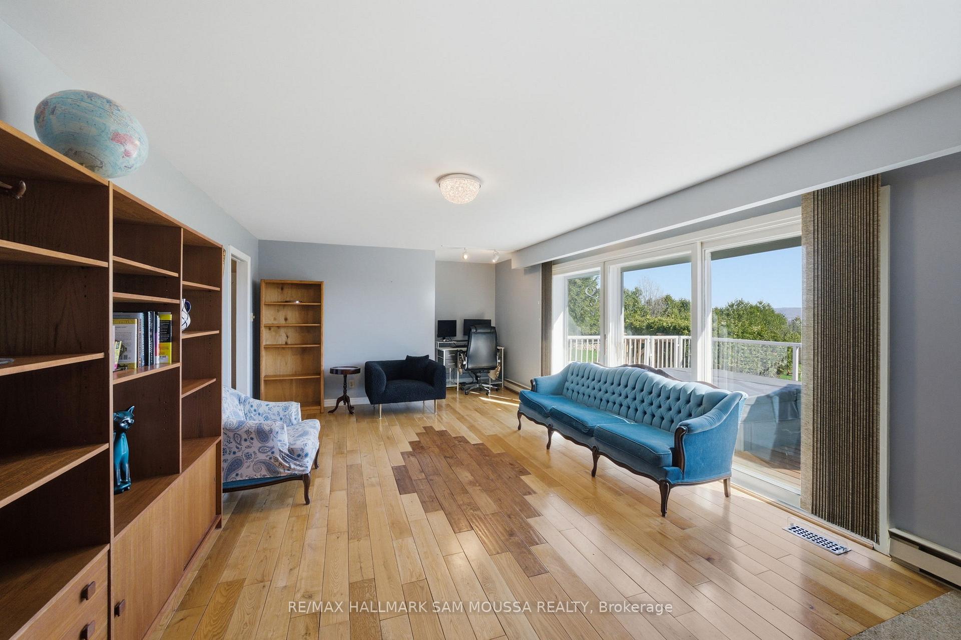 Photo 11 of 122 Colonel Nicholson Lane, Ottawa, Constance Bay — HOMEH