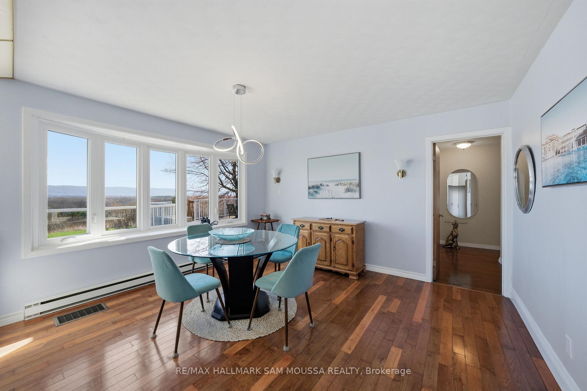 Photo 19 of 122 Colonel Nicholson Lane, Ottawa, Constance Bay — HOMEH
