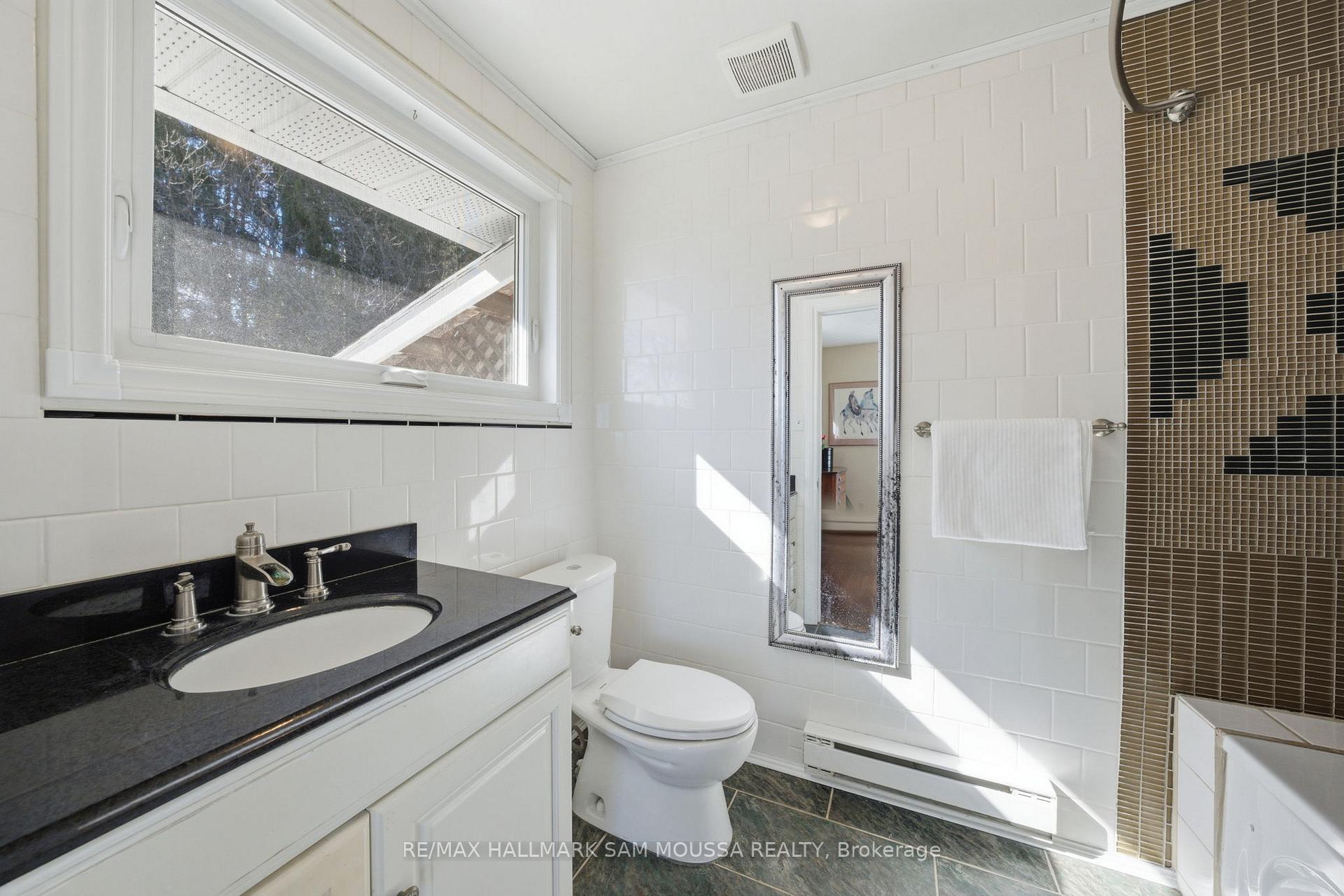 Photo 22 of 122 Colonel Nicholson Lane, Ottawa, Constance Bay — HOMEH