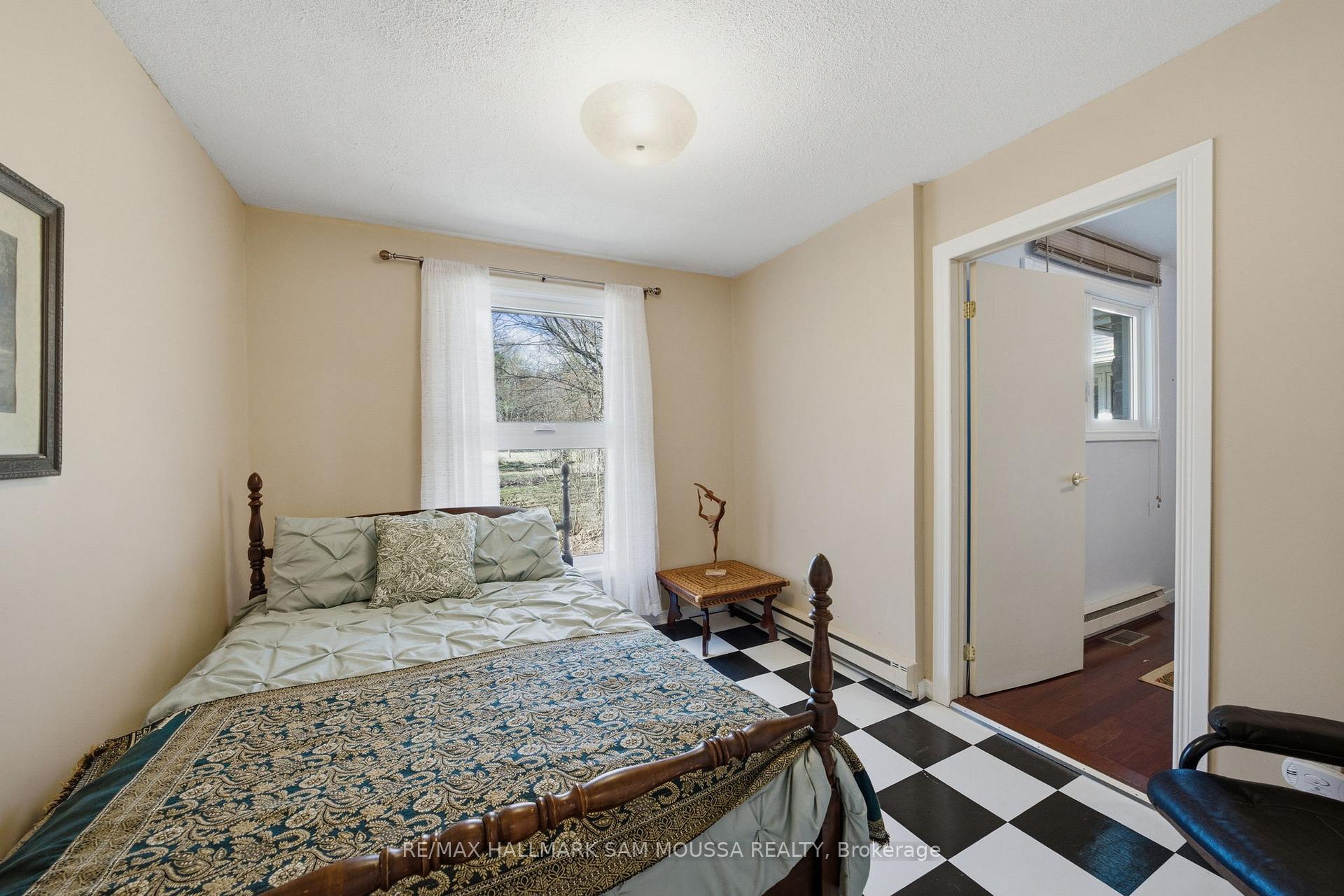 Photo 26 of 122 Colonel Nicholson Lane, Ottawa, Constance Bay — HOMEH