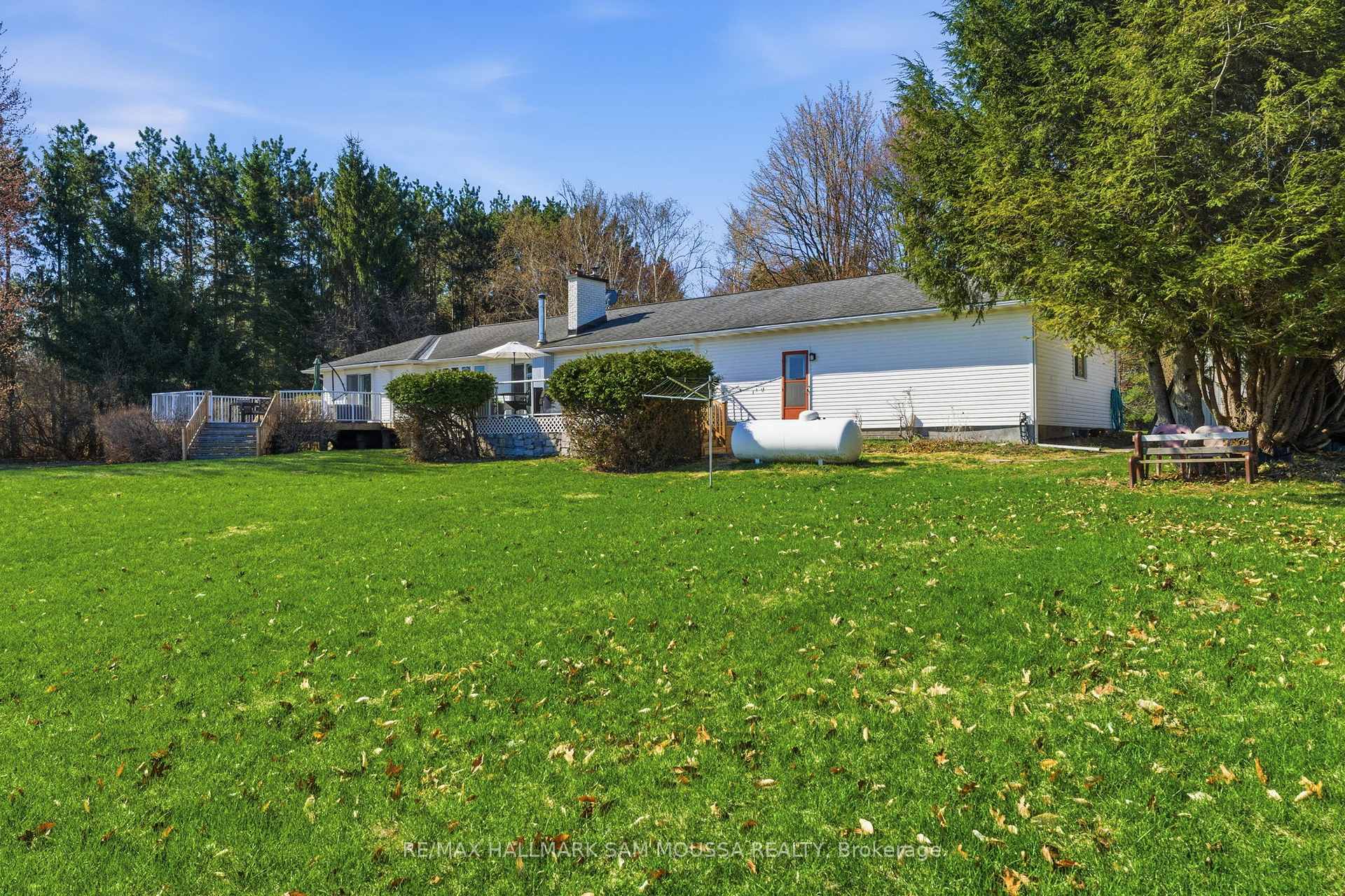 Photo 42 of 122 Colonel Nicholson Lane, Ottawa, Constance Bay — HOMEH
