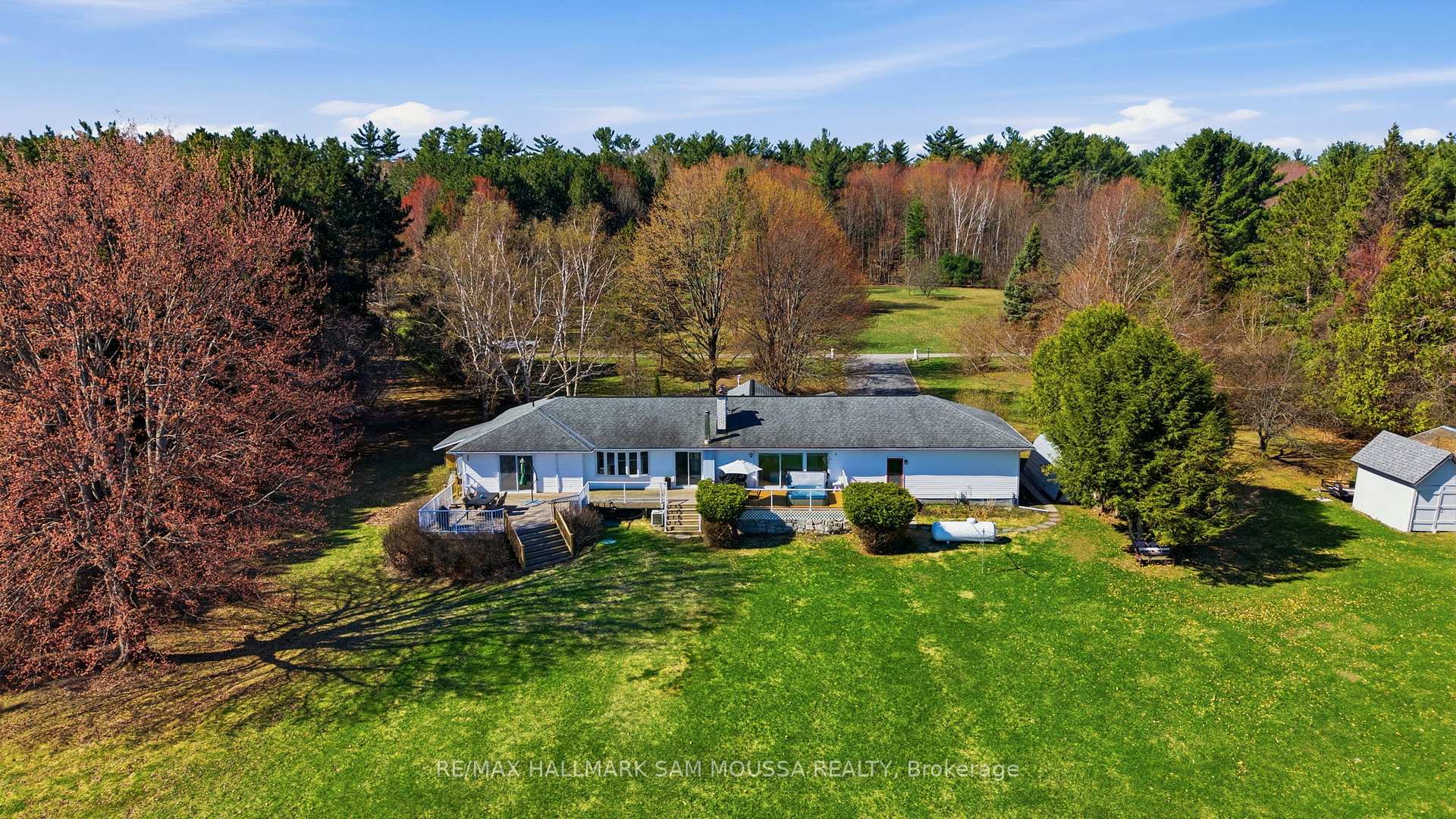 Photo 44 of 122 Colonel Nicholson Lane, Ottawa, Constance Bay — HOMEH