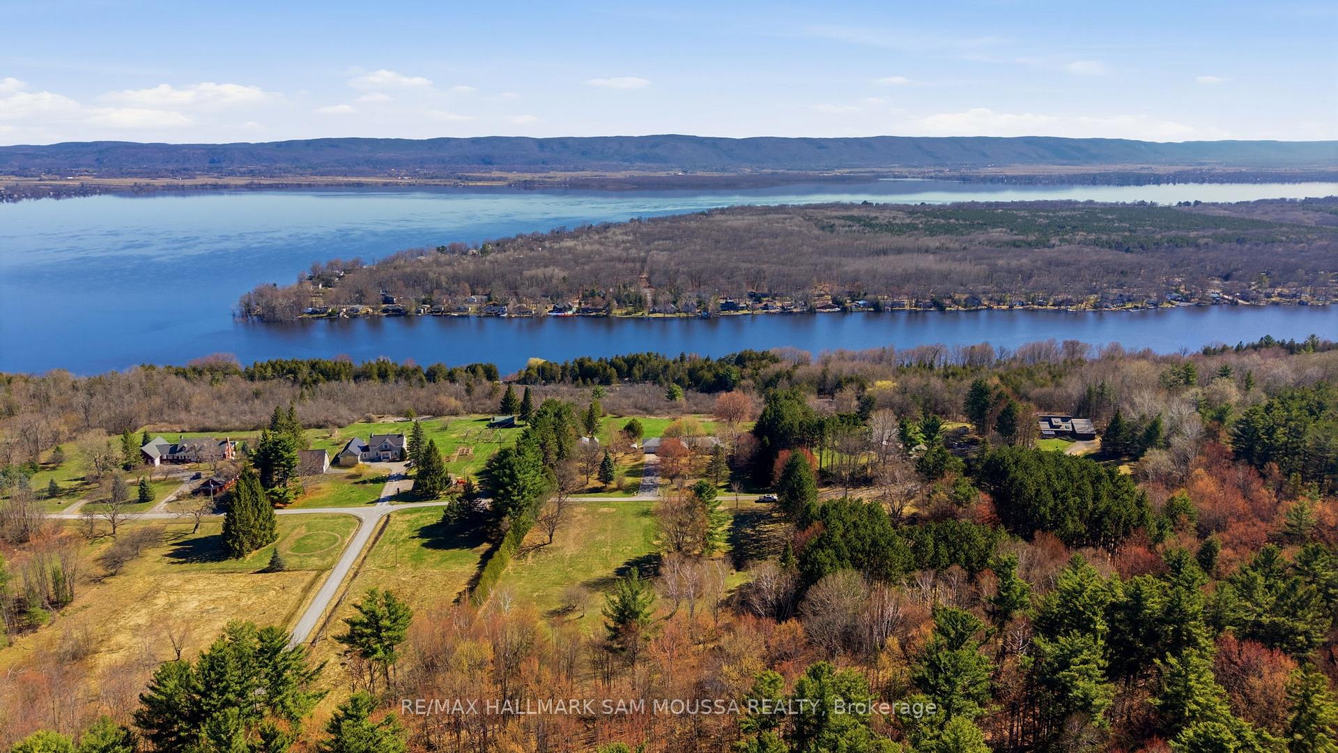 Photo 50 of 122 Colonel Nicholson Lane, Ottawa, Constance Bay — HOMEH
