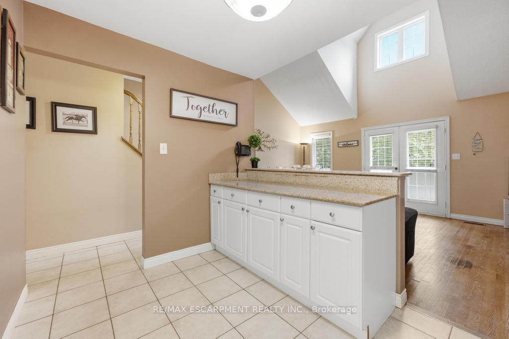 Photo 4 of 47 Dynasty Avenue, Hamilton, Stoney Creek — HOMEH