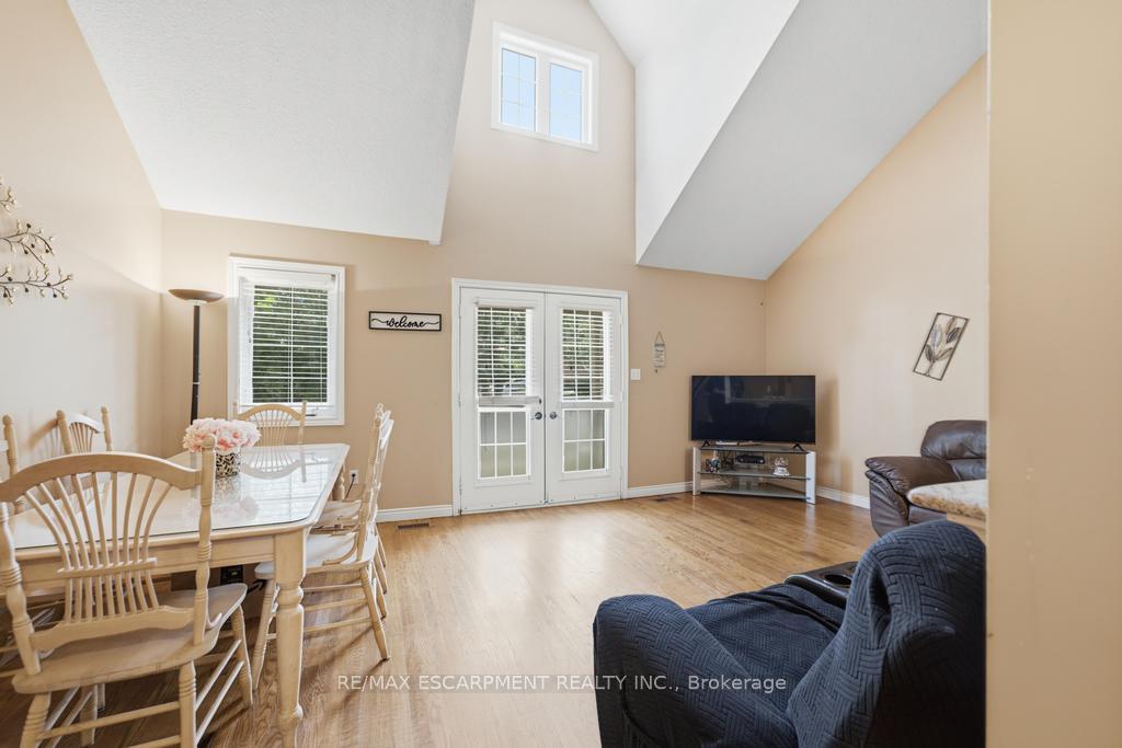 Photo 6 of 47 Dynasty Avenue, Hamilton, Stoney Creek — HOMEH