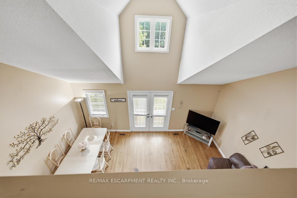 Photo 9 of 47 Dynasty Avenue, Hamilton, Stoney Creek — HOMEH