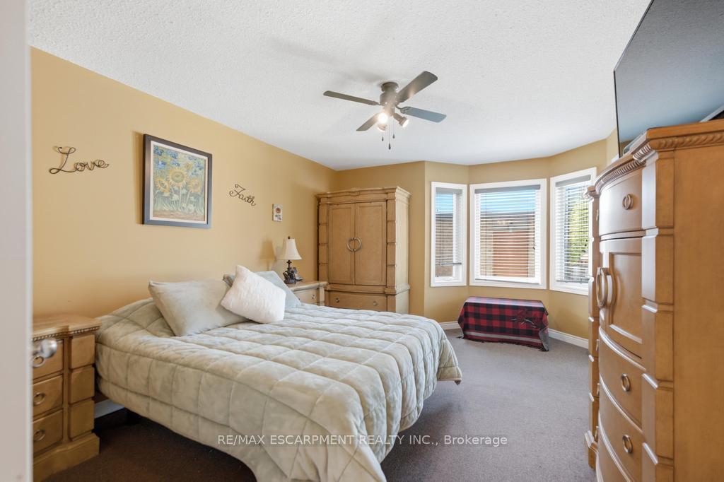 Photo 10 of 47 Dynasty Avenue, Hamilton, Stoney Creek — HOMEH