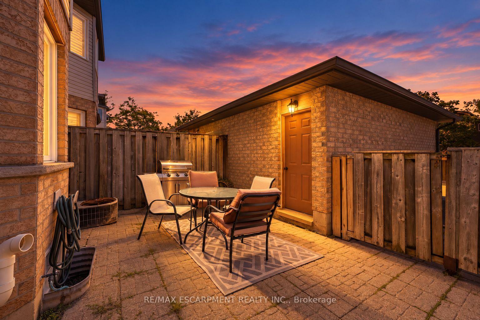 Photo 15 of 47 Dynasty Avenue, Hamilton, Stoney Creek — HOMEH