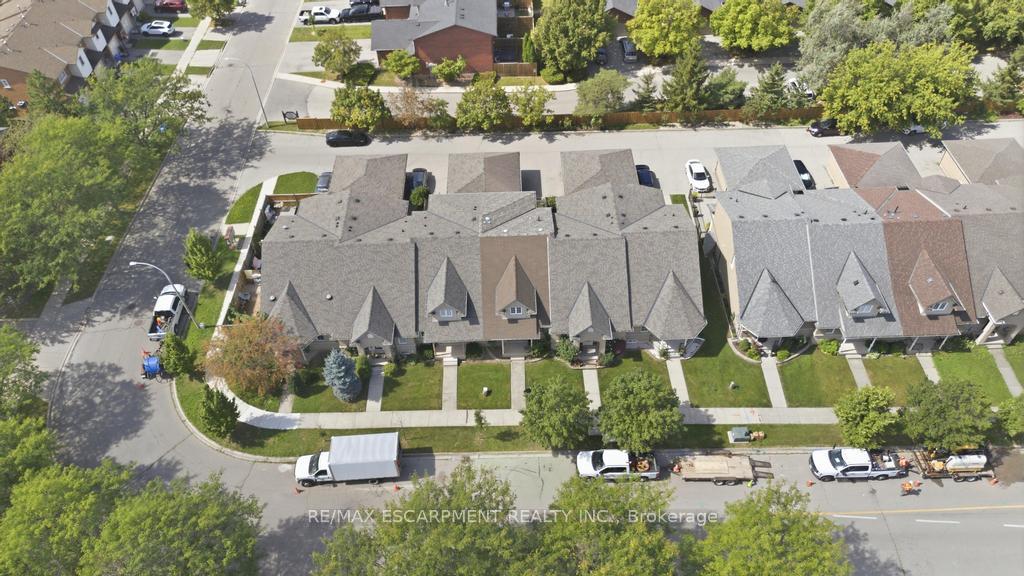 Photo 17 of 47 Dynasty Avenue, Hamilton, Stoney Creek — HOMEH
