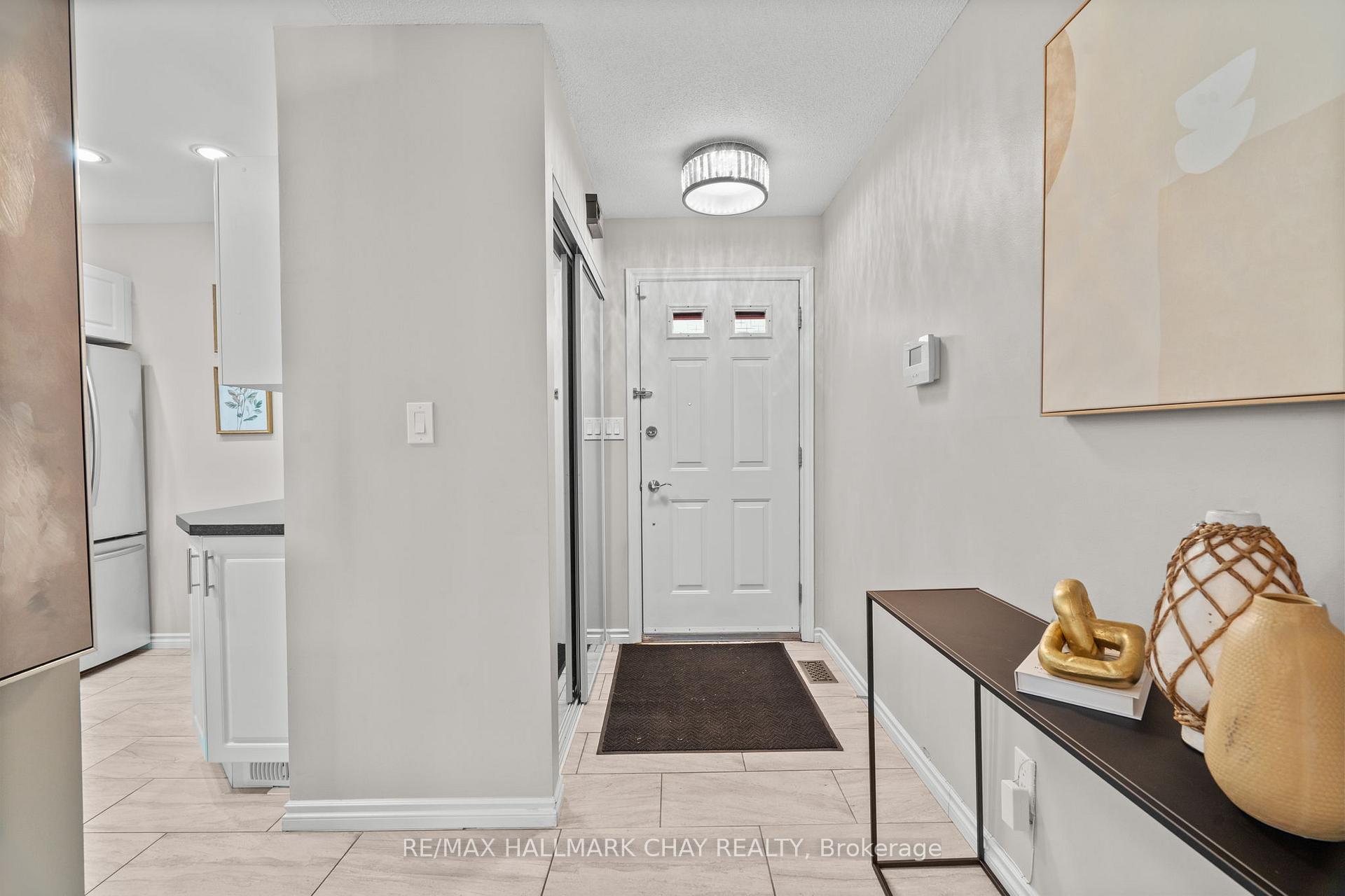 Photo 5 of Unit 4, 1 Olive Crescent, Orillia — HOMEH