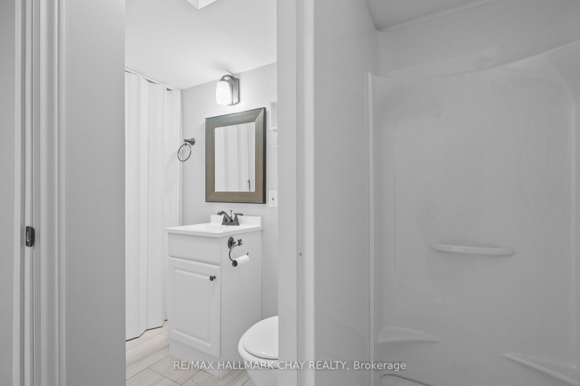 Photo 31 of Unit 4, 1 Olive Crescent, Orillia — HOMEH