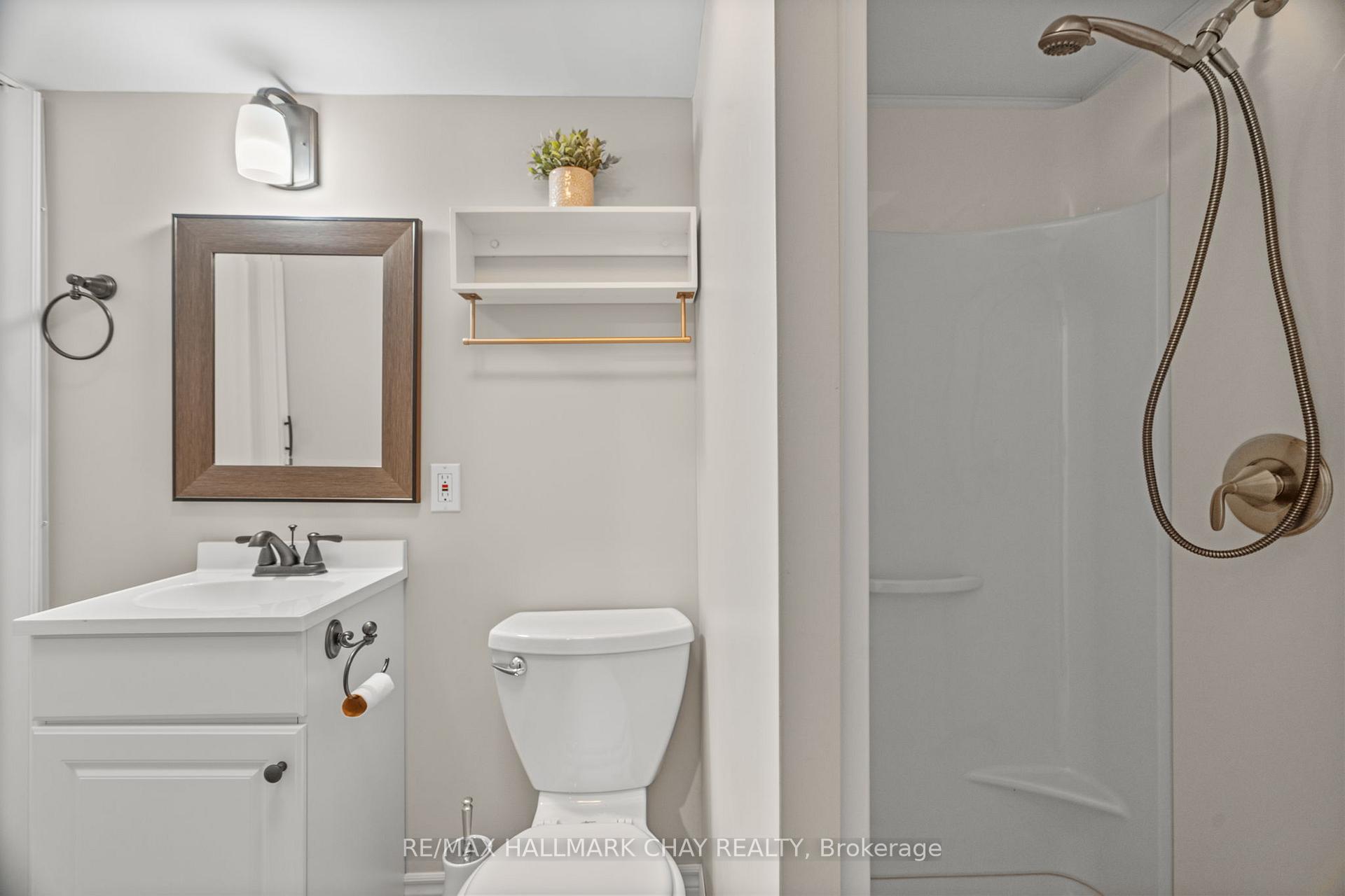 Photo 32 of Unit 4, 1 Olive Crescent, Orillia — HOMEH