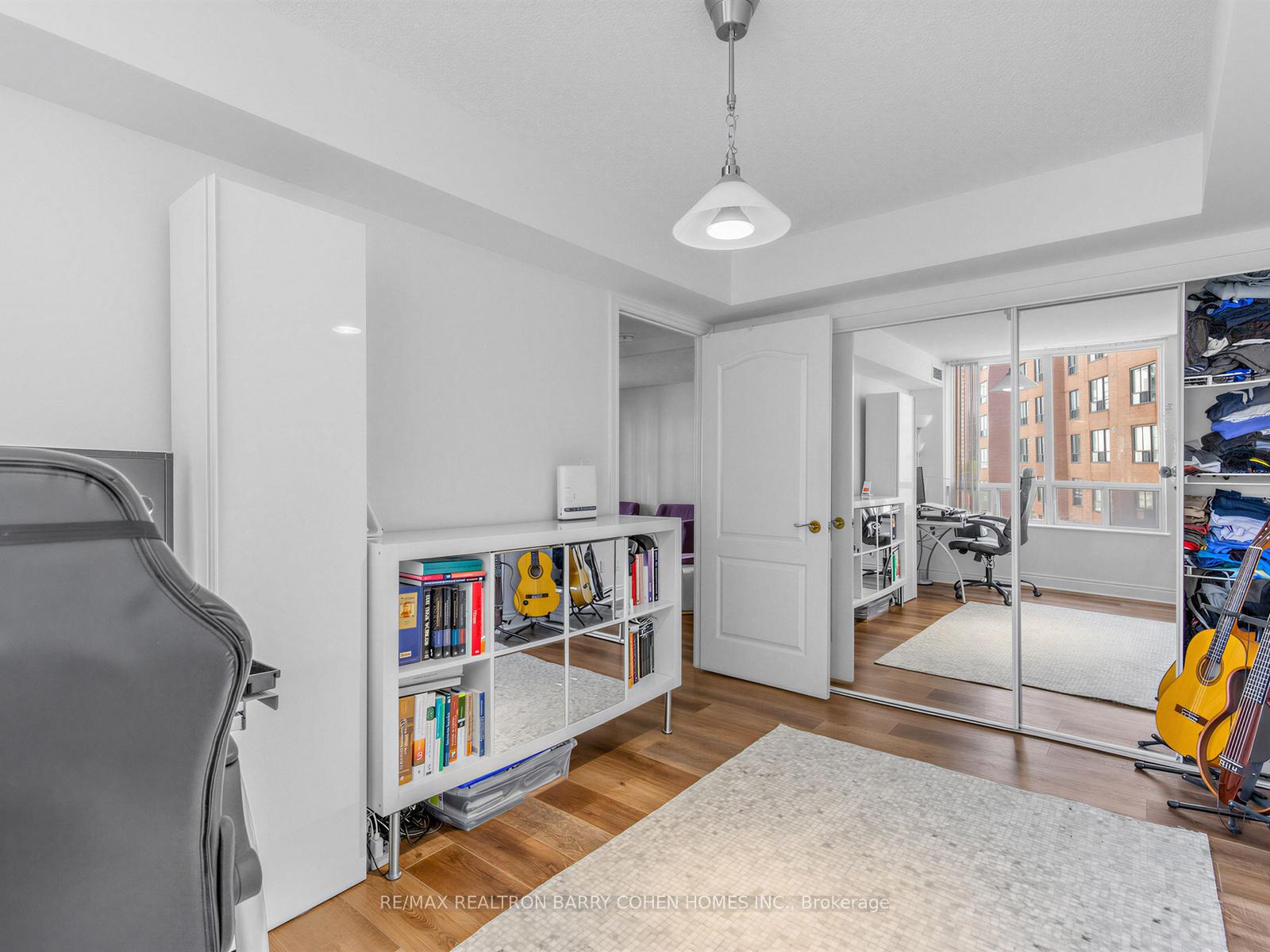 Photo 16 of Unit 812, 5418 Yonge Street, North York, Willowdale West — HOMEH