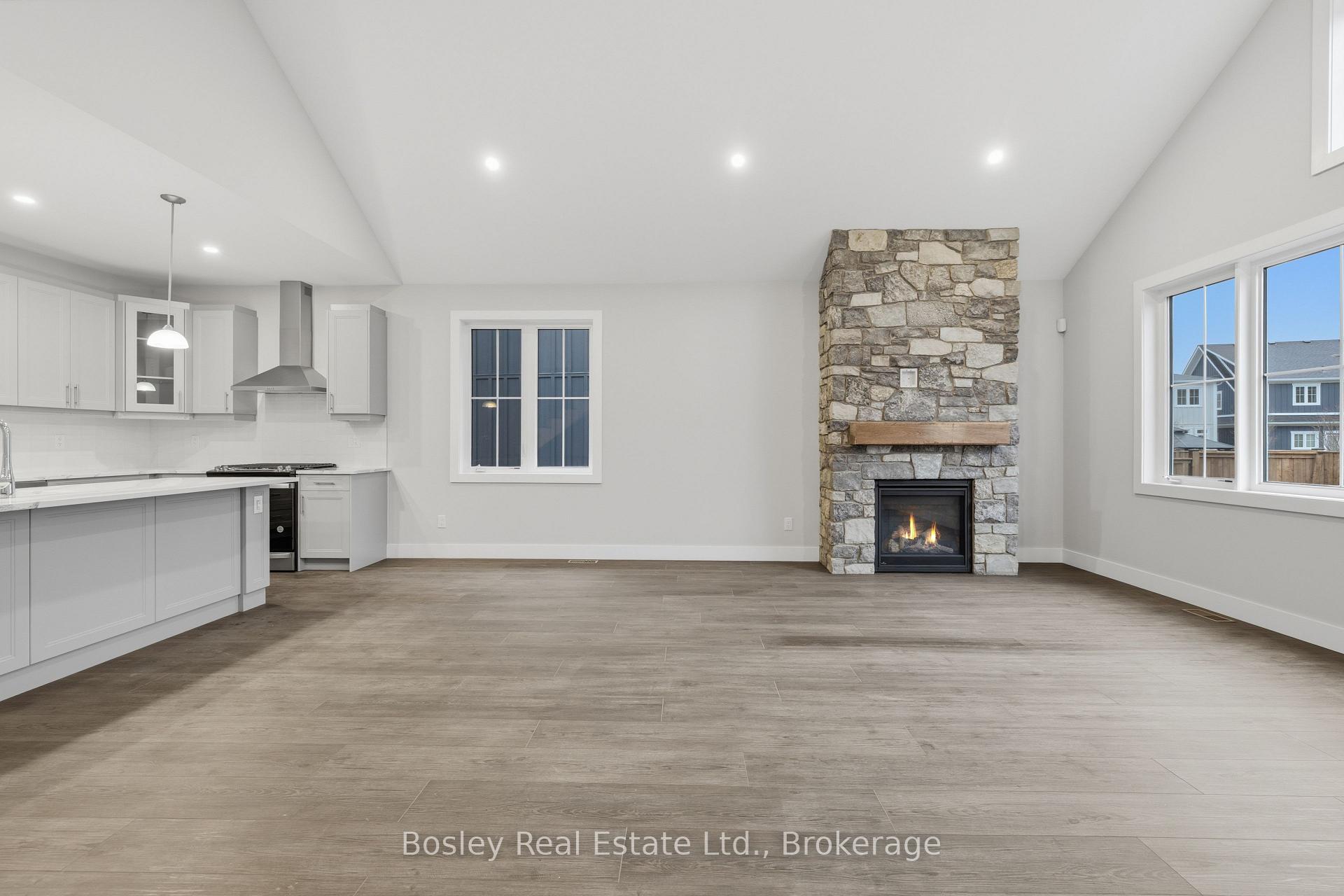 Photo 14 of 163 Sugar Maple Street, Blue Mountains — HOMEH