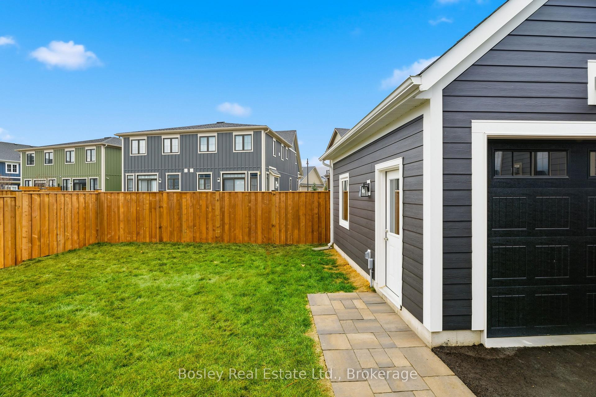 Photo 38 of 163 Sugar Maple Street, Blue Mountains — HOMEH