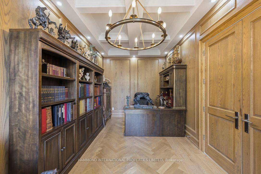 Photo 15 of 118 Laurentide Drive, North York, Parkwoods-Donalda — HOMEH