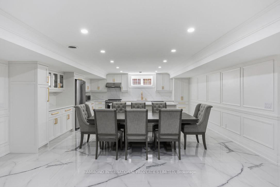 Photo 25 of 118 Laurentide Drive, North York, Parkwoods-Donalda — HOMEH