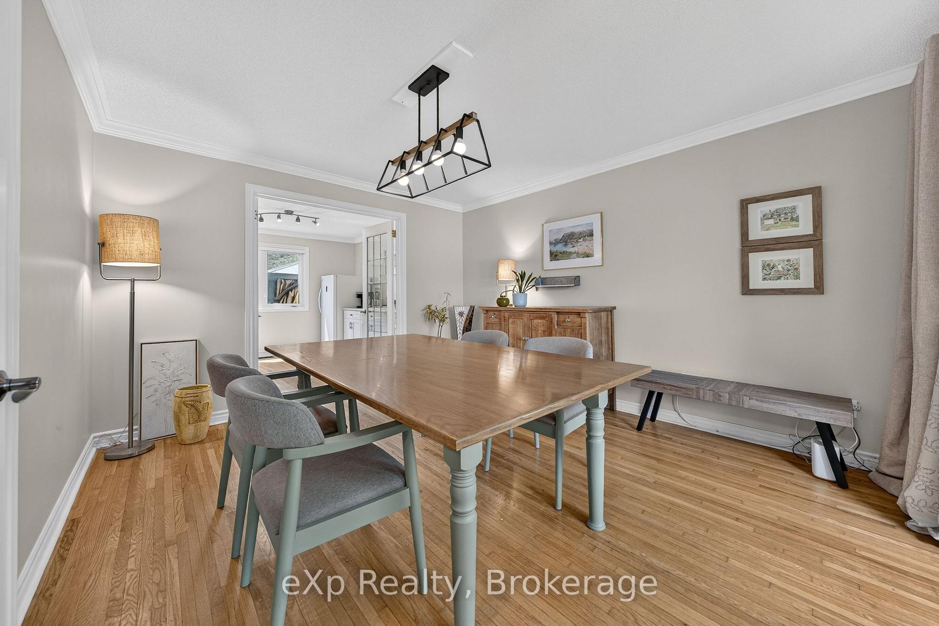 Photo 7 of 42 Pacific Place, Guelph, Dovercliffe Park/Old University — HOMEH