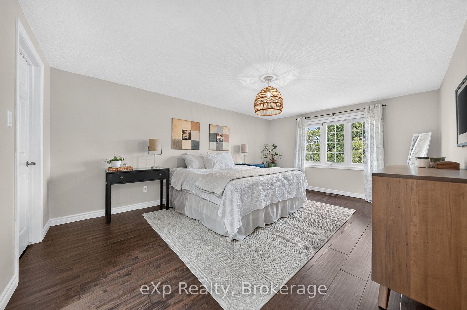 Photo 20 of 42 Pacific Place, Guelph, Dovercliffe Park/Old University — HOMEH