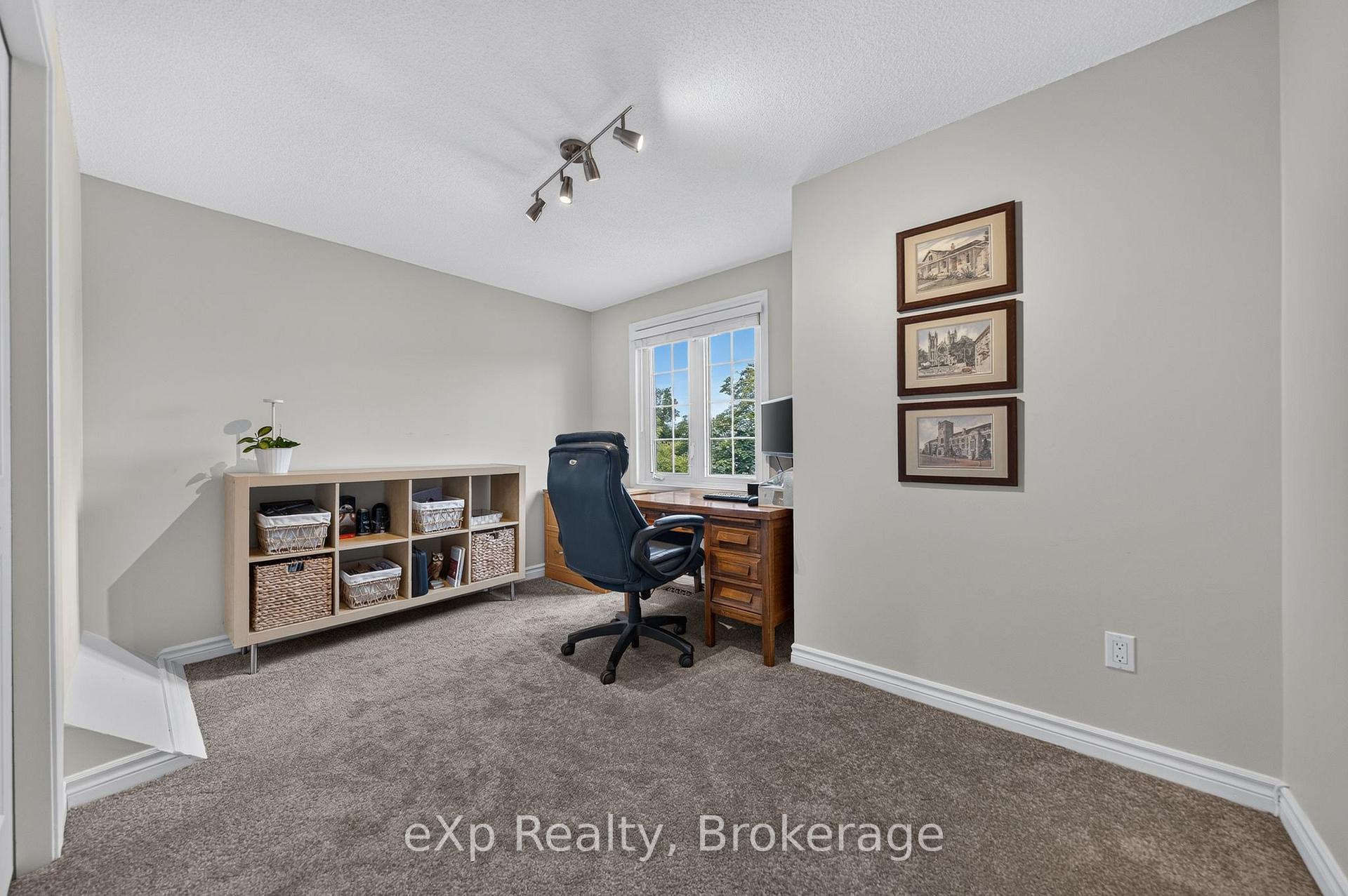 Photo 31 of 42 Pacific Place, Guelph, Dovercliffe Park/Old University — HOMEH