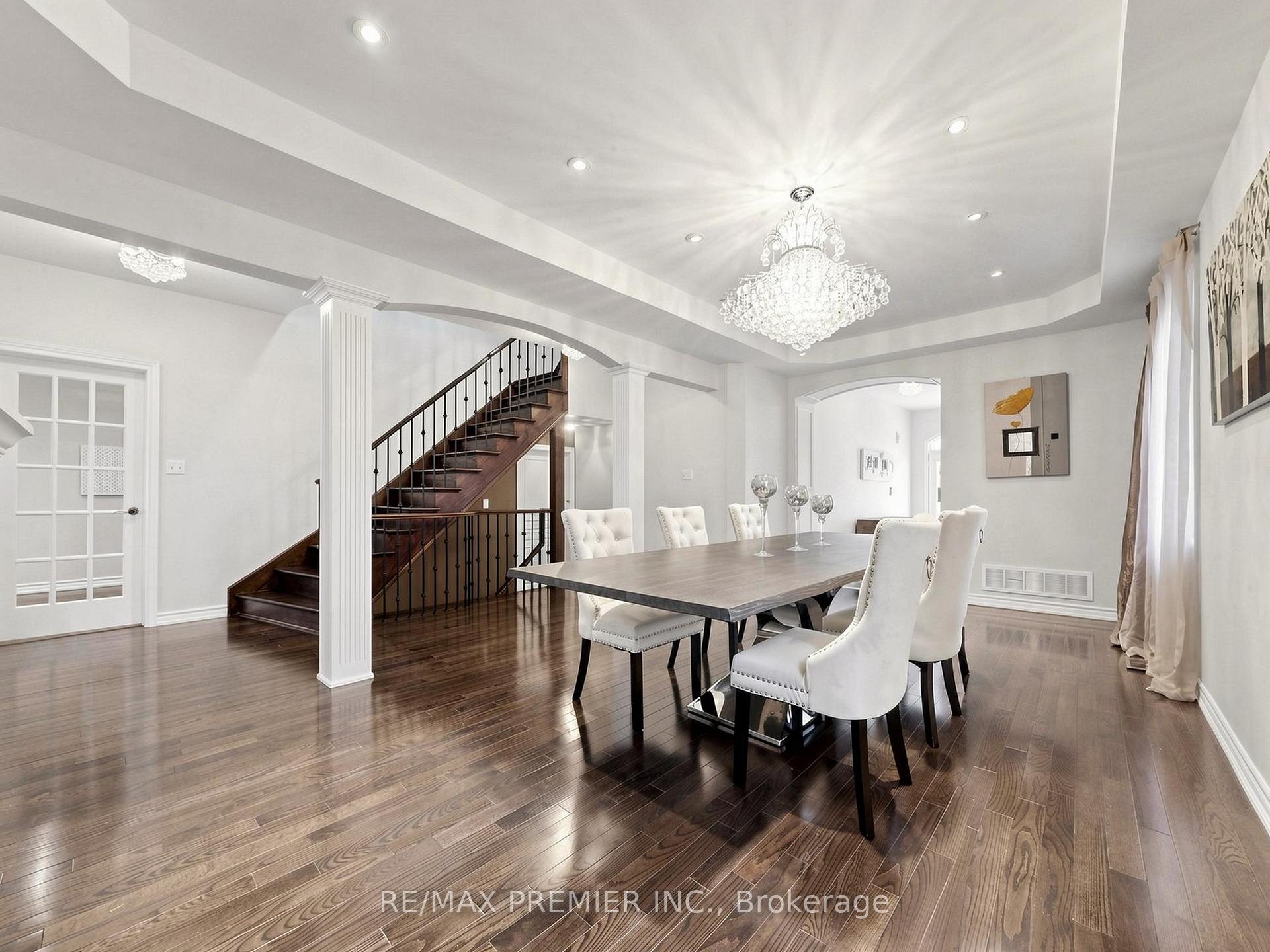 Photo 5 of 50 Ascalon Drive, Vaughan, Patterson — HOMEH