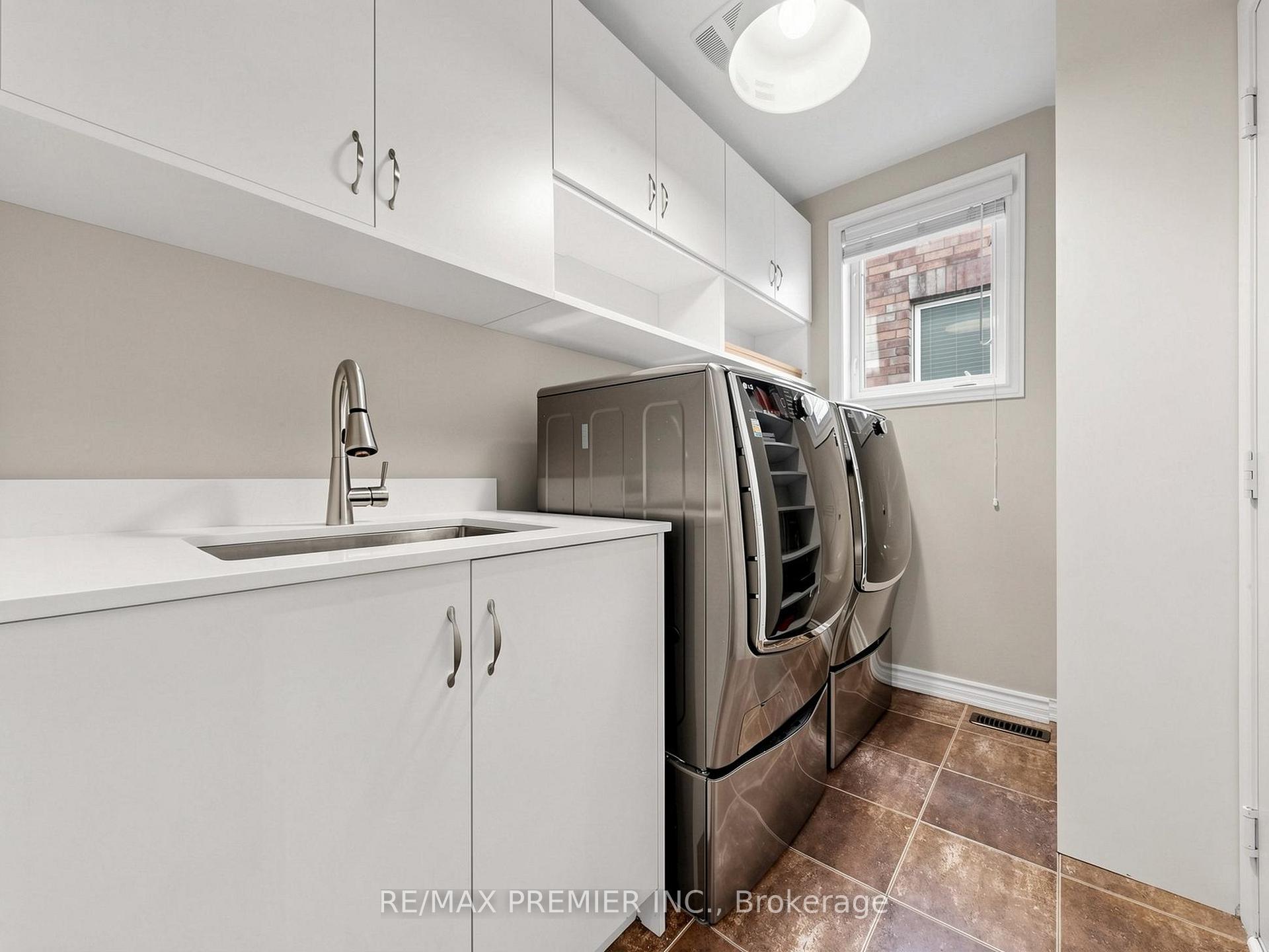 Photo 17 of 50 Ascalon Drive, Vaughan, Patterson — HOMEH