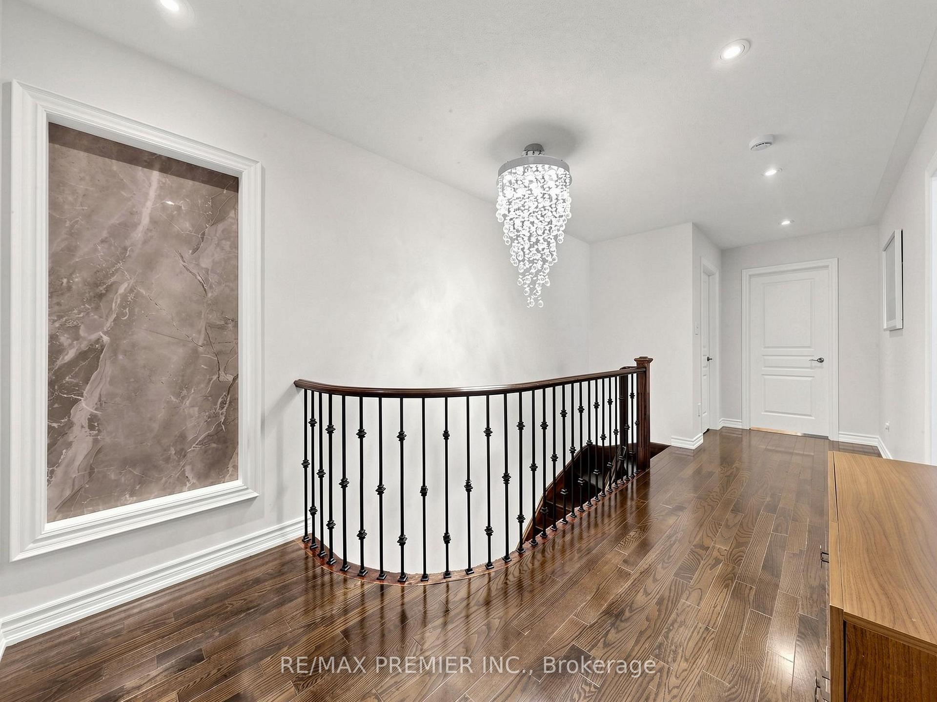 Photo 18 of 50 Ascalon Drive, Vaughan, Patterson — HOMEH