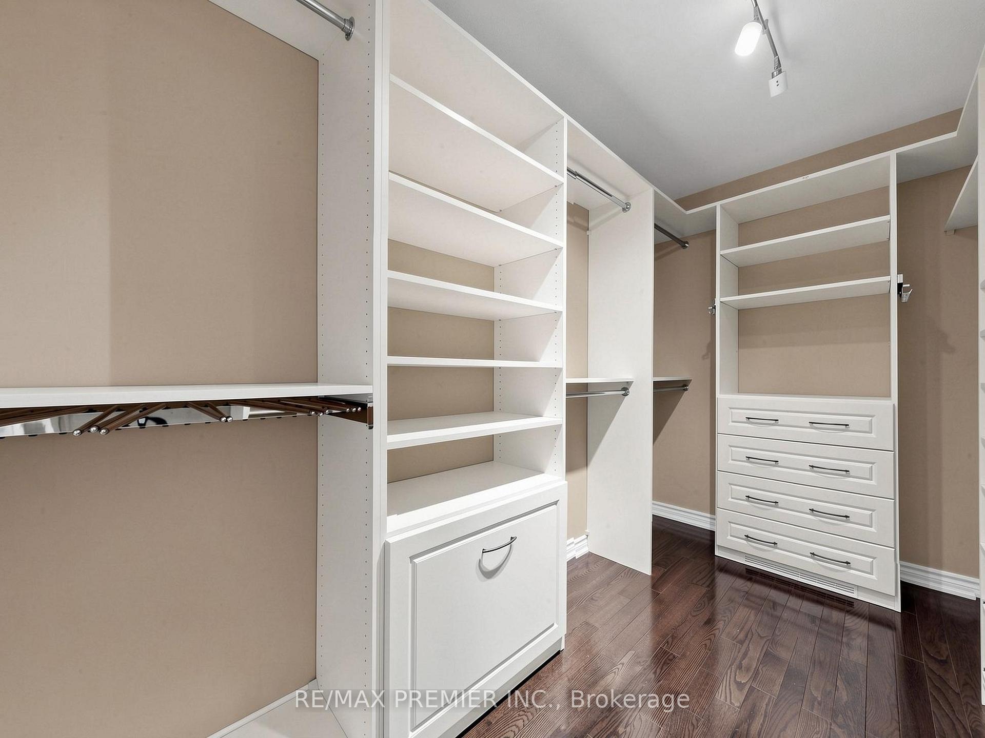 Photo 21 of 50 Ascalon Drive, Vaughan, Patterson — HOMEH