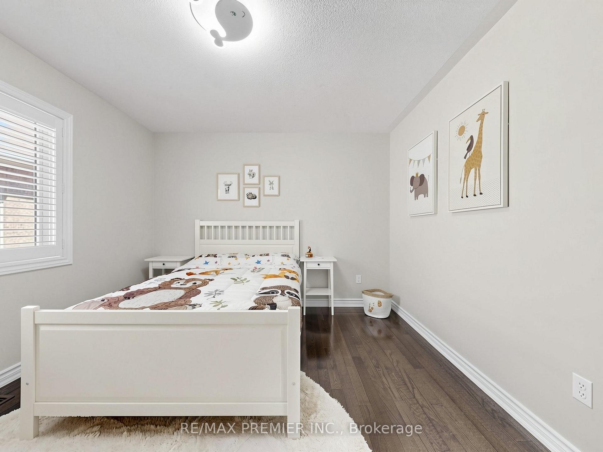 Photo 32 of 50 Ascalon Drive, Vaughan, Patterson — HOMEH
