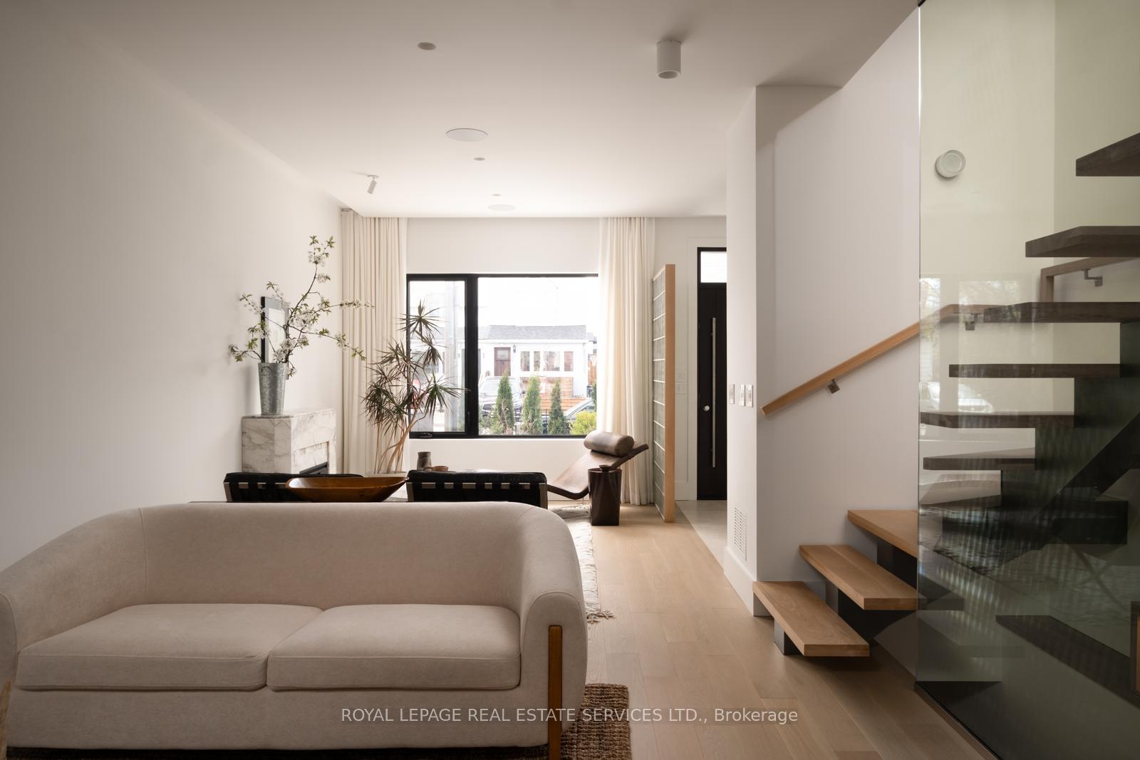 Photo 6 of 393A Arlington Avenue, Toronto, Humewood-Cedarvale — HOMEH