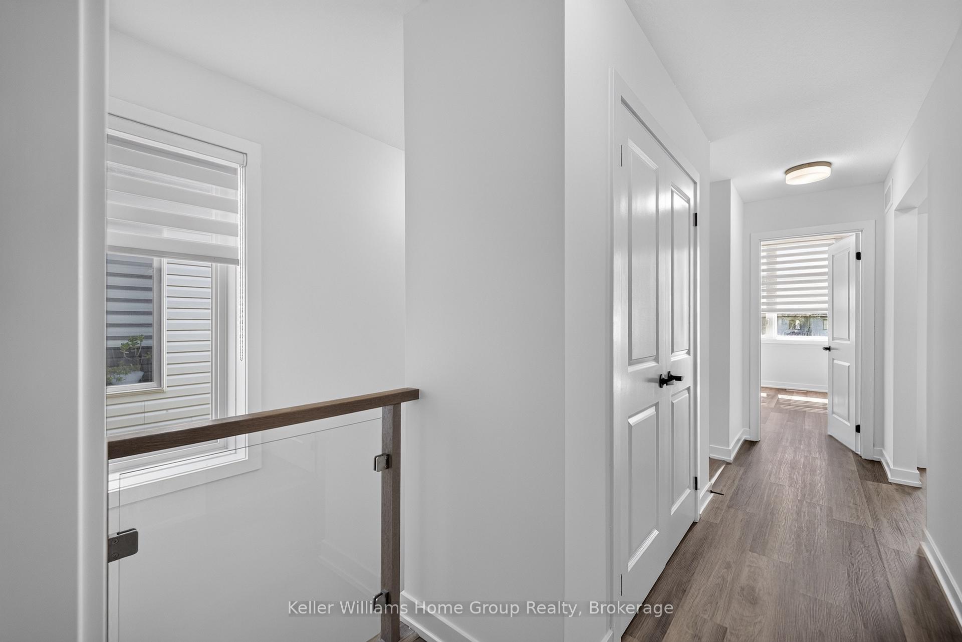 Photo 29 of 23 Ferris Circle, Guelph, Clairfields/Hanlon Business Park — HOMEH