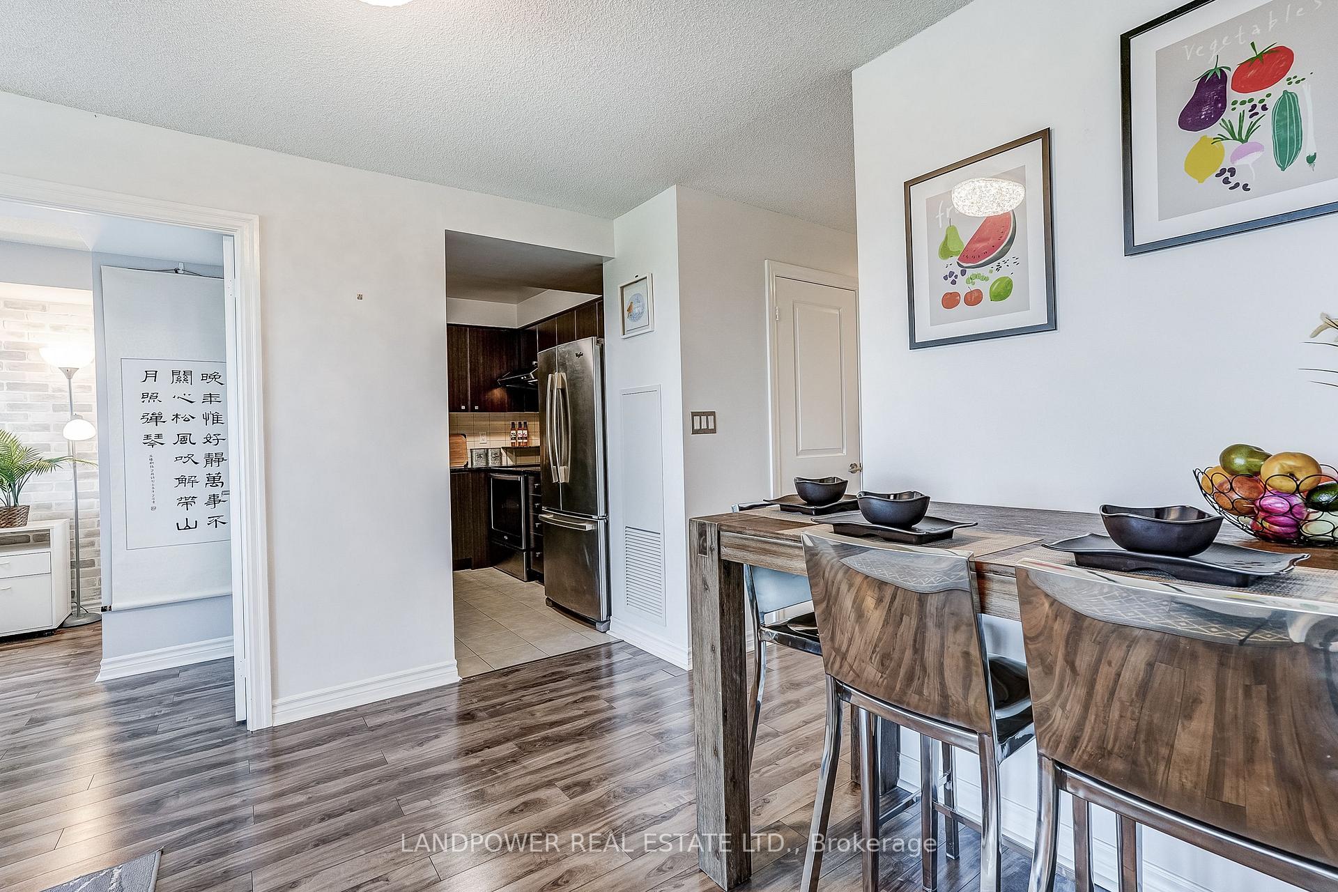 Photo 12 of Unit 2006, 2015 Sheppard Avenue E, North York, Henry Farm — HOMEH