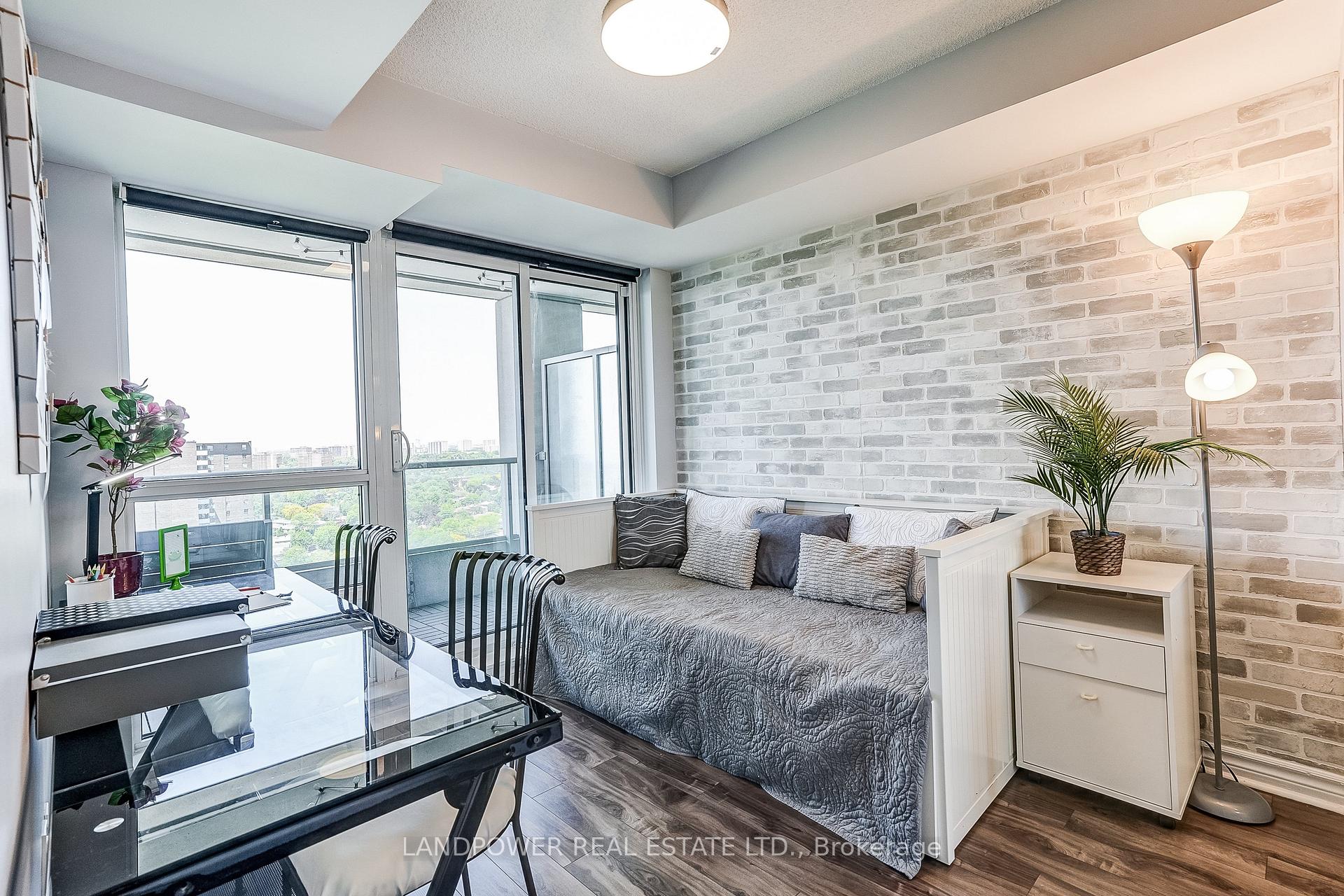 Photo 19 of Unit 2006, 2015 Sheppard Avenue E, North York, Henry Farm — HOMEH