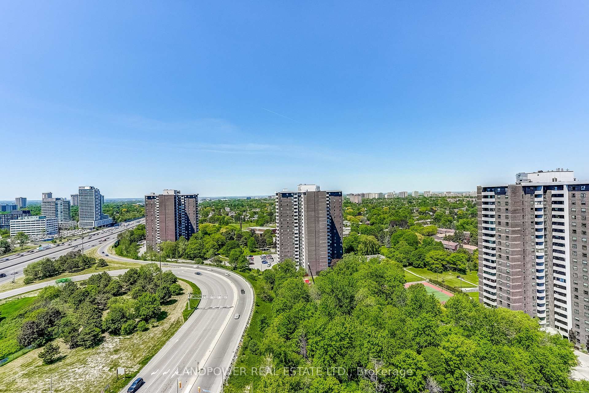 Photo 24 of Unit 2006, 2015 Sheppard Avenue E, North York, Henry Farm — HOMEH