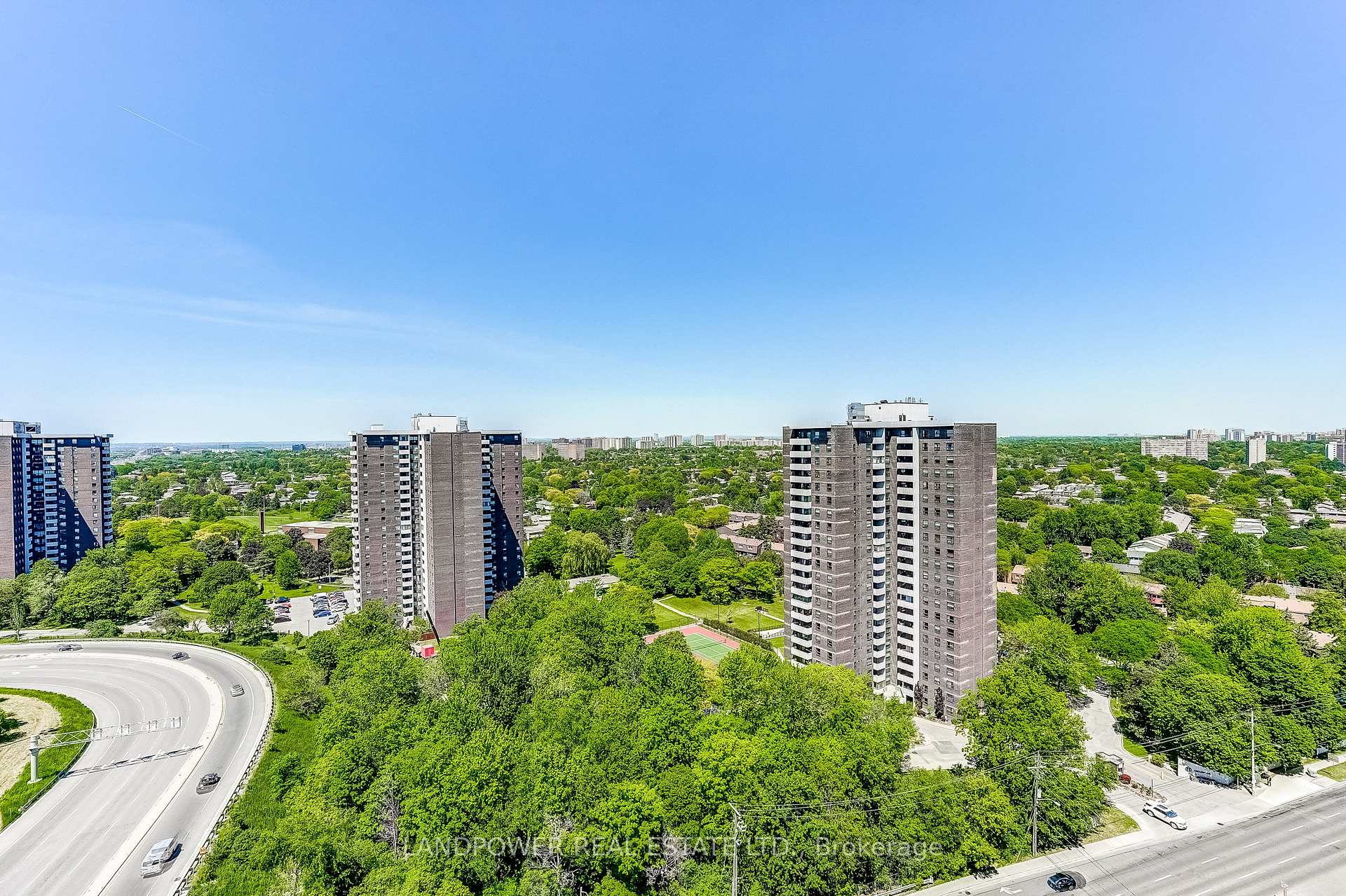 Photo 26 of Unit 2006, 2015 Sheppard Avenue E, North York, Henry Farm — HOMEH