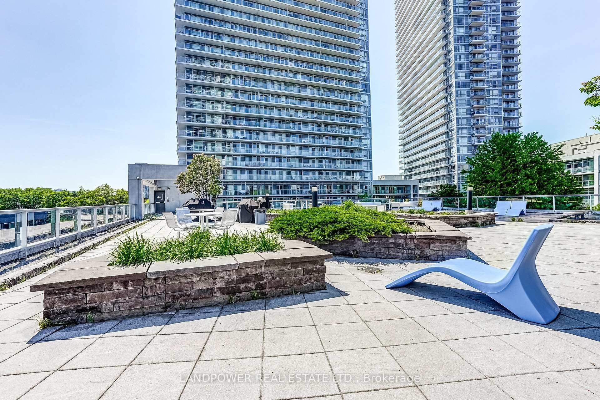 Photo 40 of Unit 2006, 2015 Sheppard Avenue E, North York, Henry Farm — HOMEH