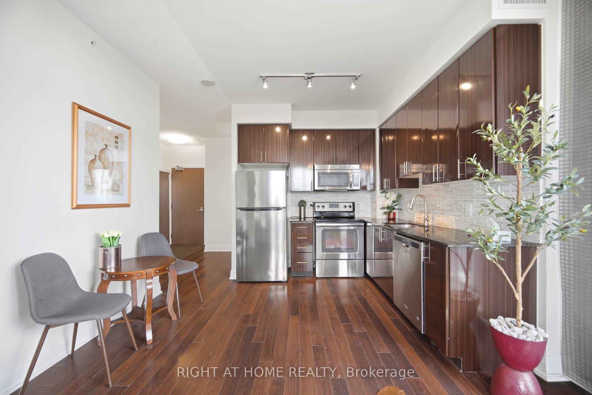 Photo 13 of Unit 612, 85 North Park Road, Vaughan, Beverley Glen — HOMEH