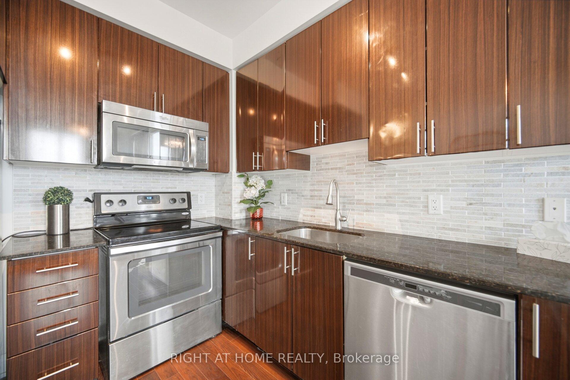 Photo 15 of Unit 612, 85 North Park Road, Vaughan, Beverley Glen — HOMEH