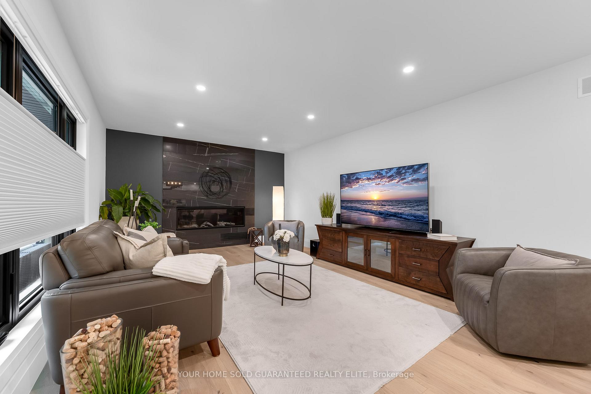 Photo 13 of 16 Whitehall Gate, Pelham, Fonthill — HOMEH