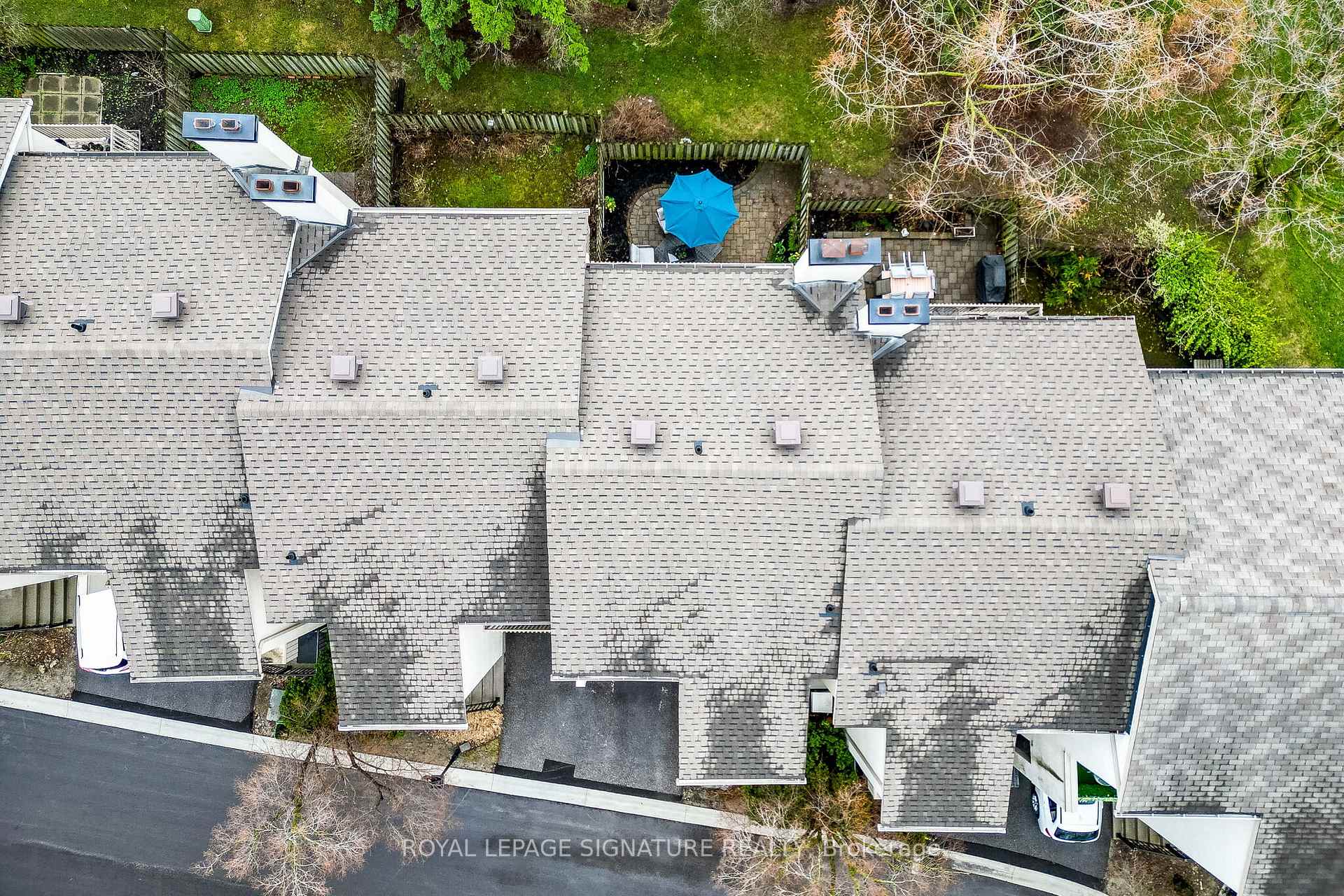 Photo 4 of 33 Cheryl Shepway, North York, Don Valley Village — HOMEH