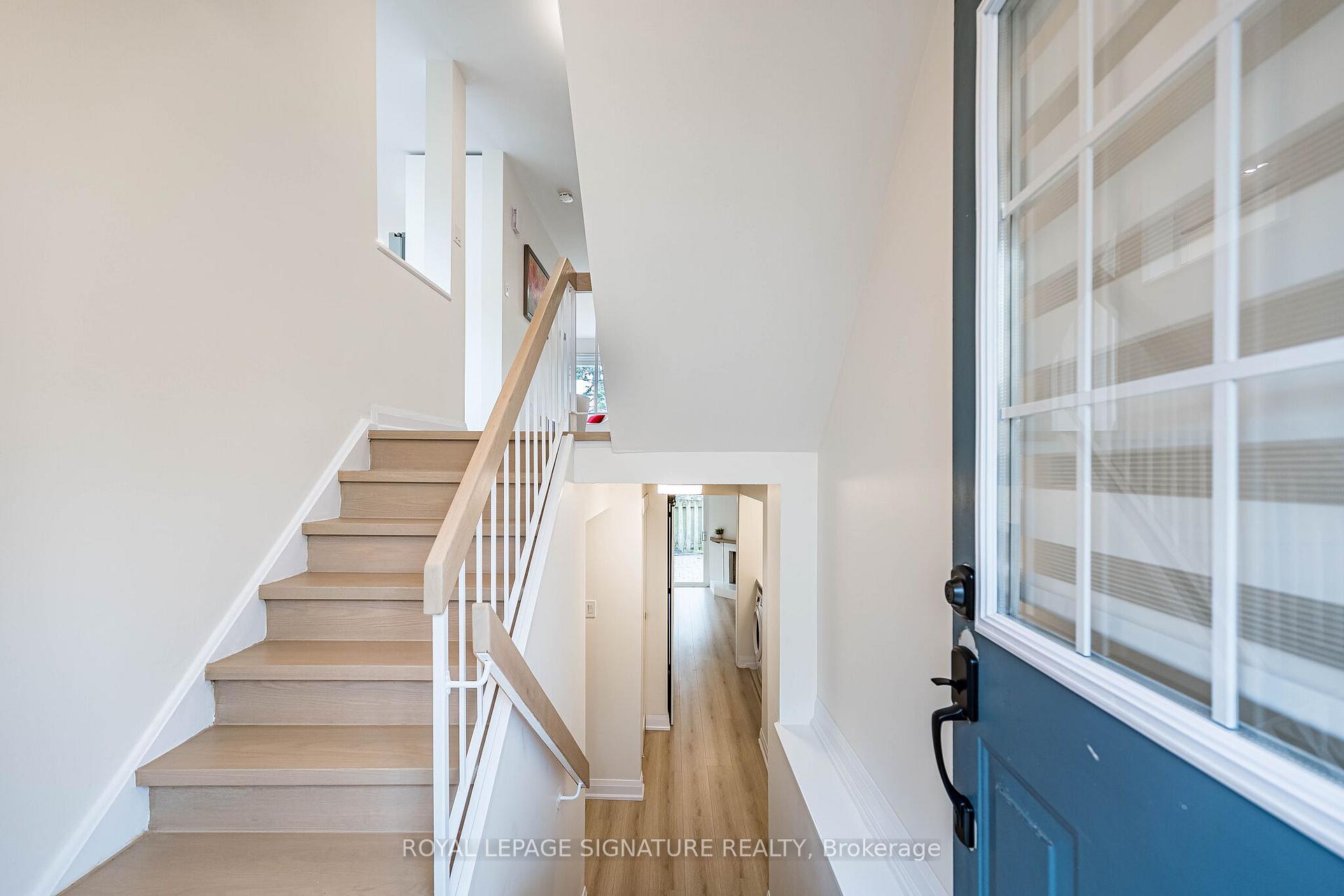 Photo 6 of 33 Cheryl Shepway, North York, Don Valley Village — HOMEH